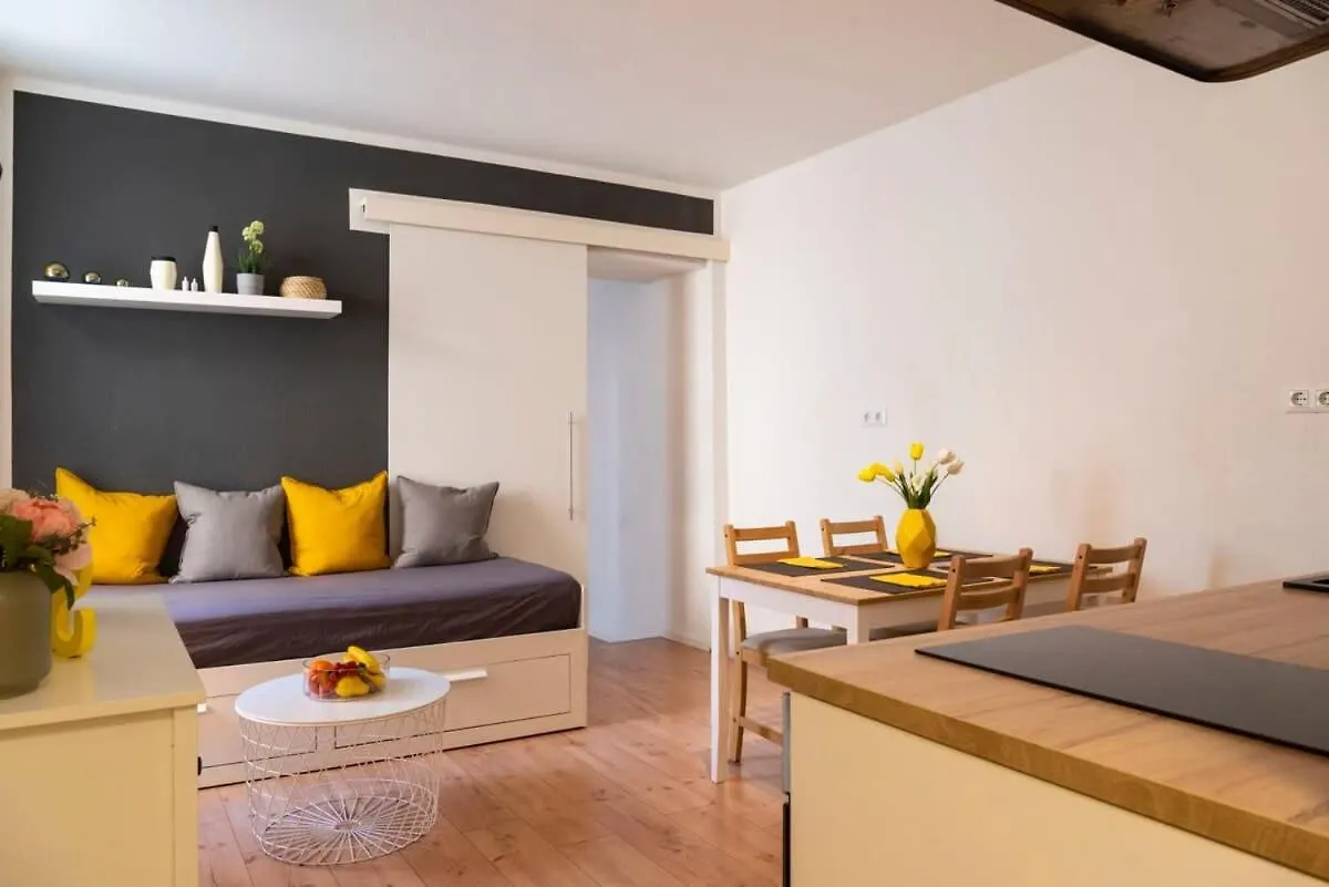 Apartment 2 Bedroom In Great Location In Kreuzberg Berlin